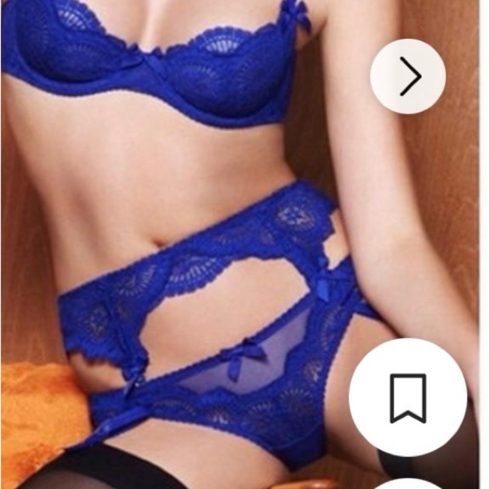 Agent Provocateur Women's vibrant blue underwear